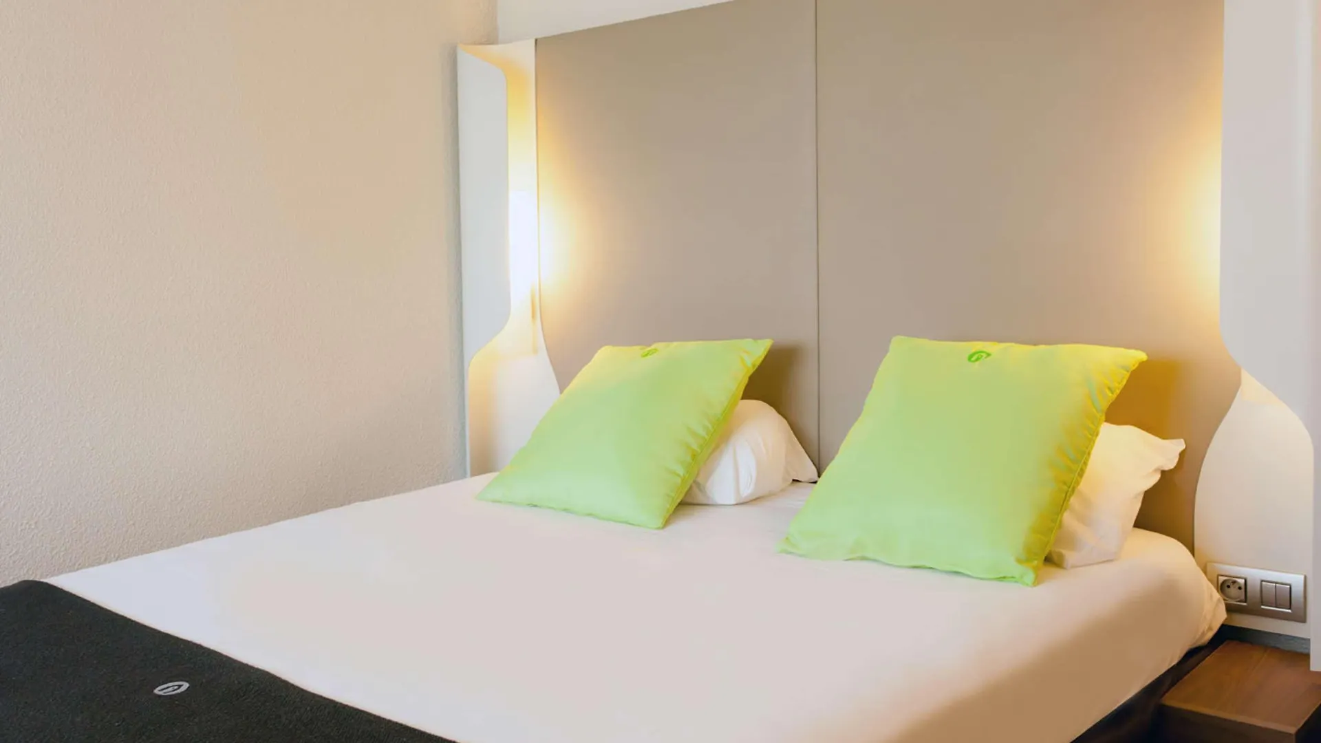 Hotel Campanile Montélimar Les Tourrettes 3*,