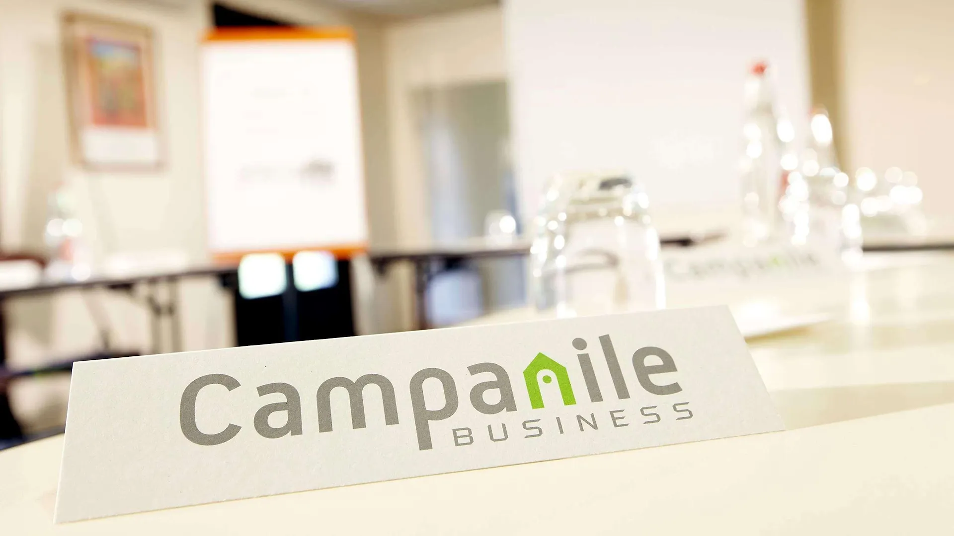 ***  Campanile Montelimar Nord - A7 Sortie 17 Hotel Les Tourrettes France