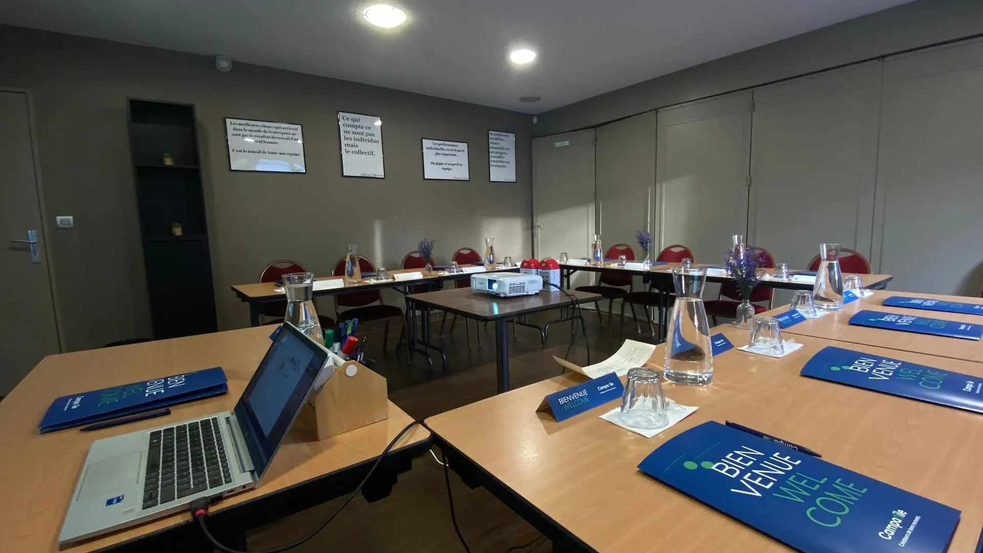 Campanile Montelimar Nord - A7 Sortie 17 Hotel Les Tourrettes
